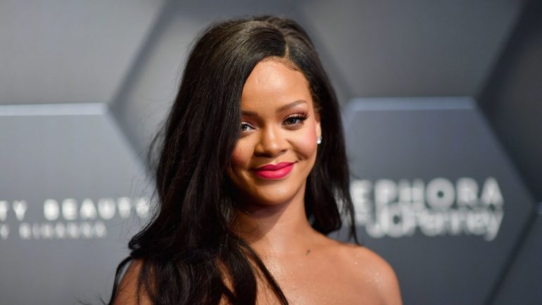 Rihanna – Altezza – Peso – Misure – Colore occhio – Wiki