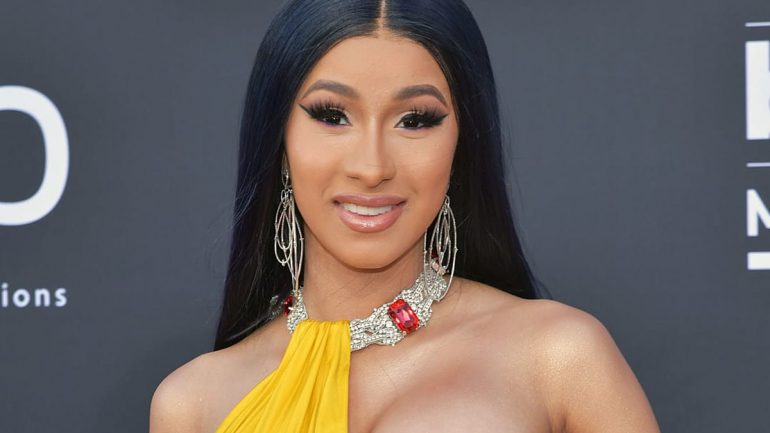 Cardi B – Altezza – Peso – Misure – Colore occhio – Wiki
