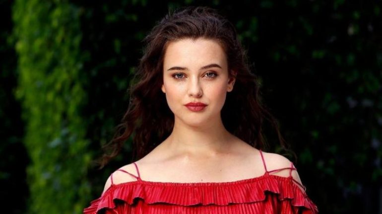 Katherine Langford – Altezza – Peso – Misure – Colore occhio – Wiki