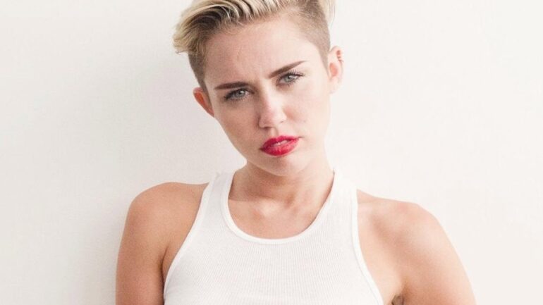 Miley Cyrus Biografia, Fatti, Colore Preferito, Film Preferiti, Fidanzato