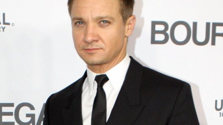 Jeremy Renner Altezza – Peso – Misure – Colore occhio