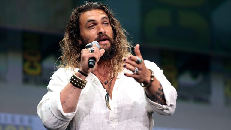 Jason Momoa Altezza – Peso – Misure – Colore occhio