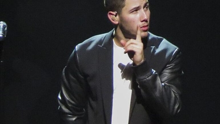 Nick Jonas Altezza – Peso – Misure – Colore occhio